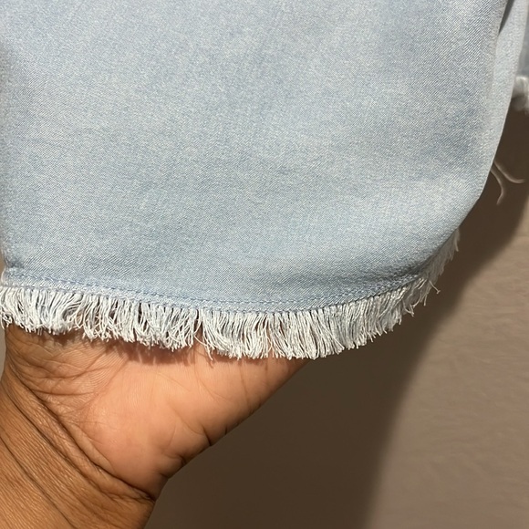 A.N.A. New Approach Light Denim Women's Tank Style Top w/ Buttons on Side Sz 0X - Picture 7 of 9